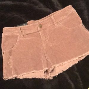 NWOT Women’s/Juniors shorts. Size 5/6